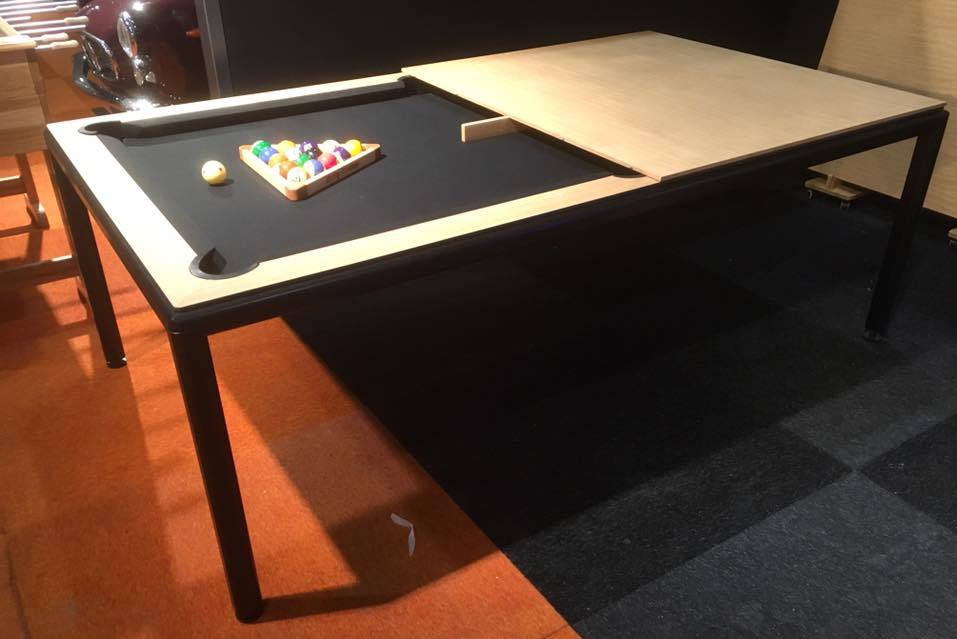 Ultra Convertible Table, Belgium