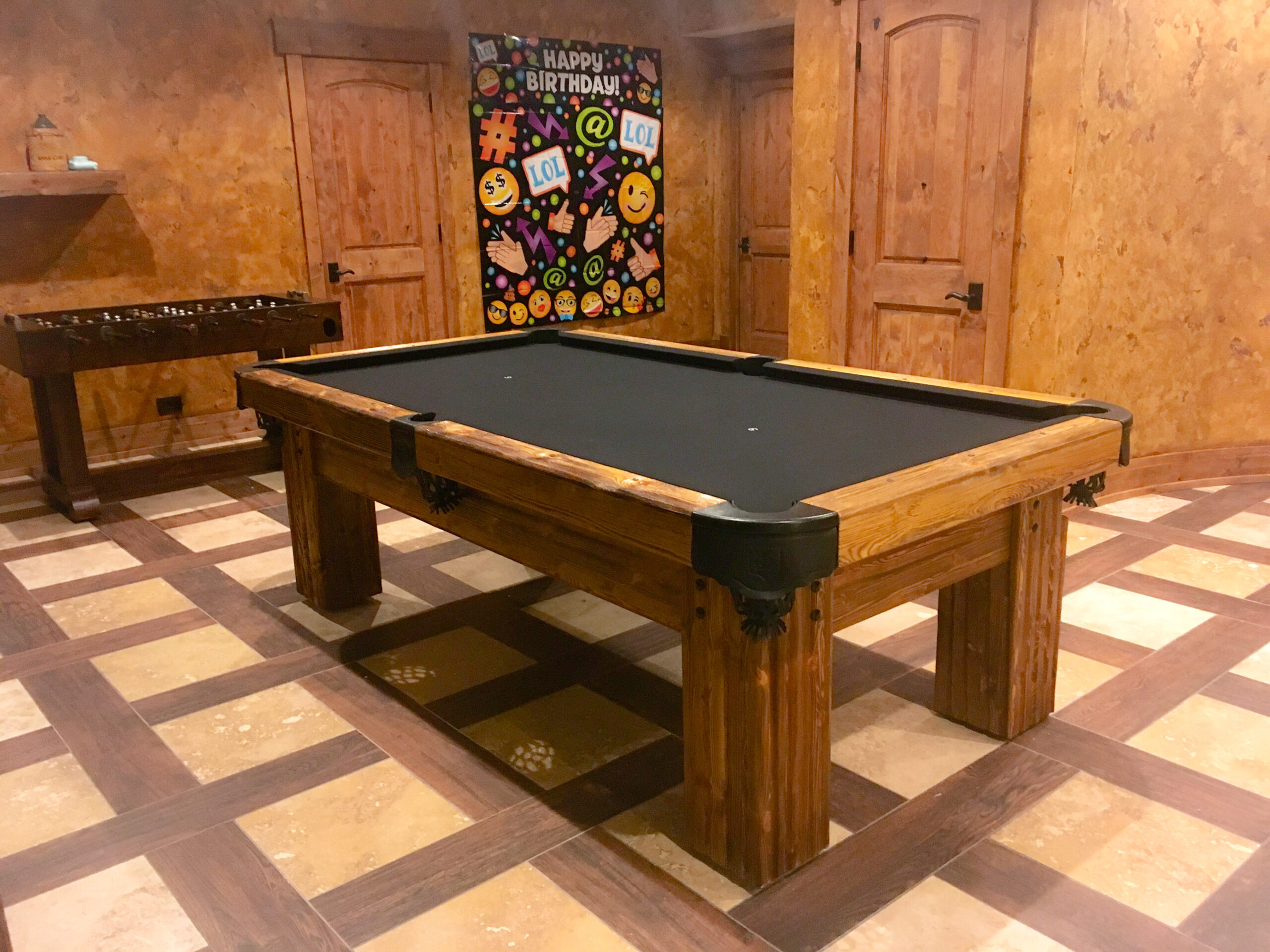 Rustic Barnwood Timber Lodge Pool Table w/premium Billiard Accessories
